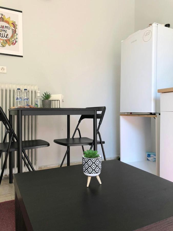Lysandros Comfortable Apartments In Athens, Near The Metro Buitenkant foto