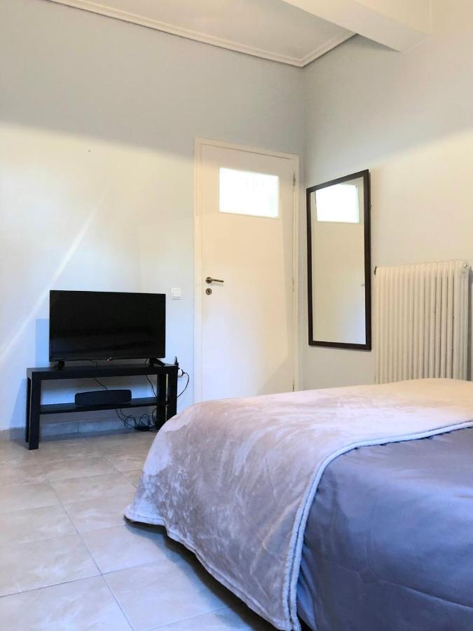 Lysandros Comfortable Apartments In Athens, Near The Metro Buitenkant foto